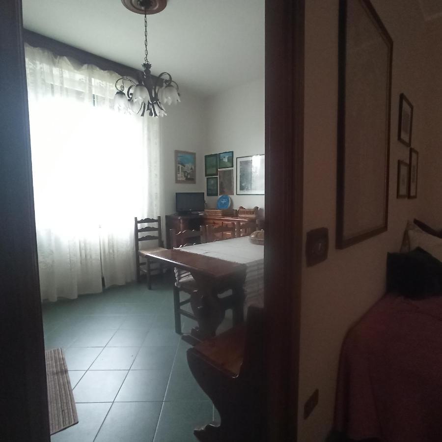 Вілла Casa Vincenzo 130 Mq Con Portico Ed Ingresso Esclusivo Dal Giardino Felino Екстер'єр фото