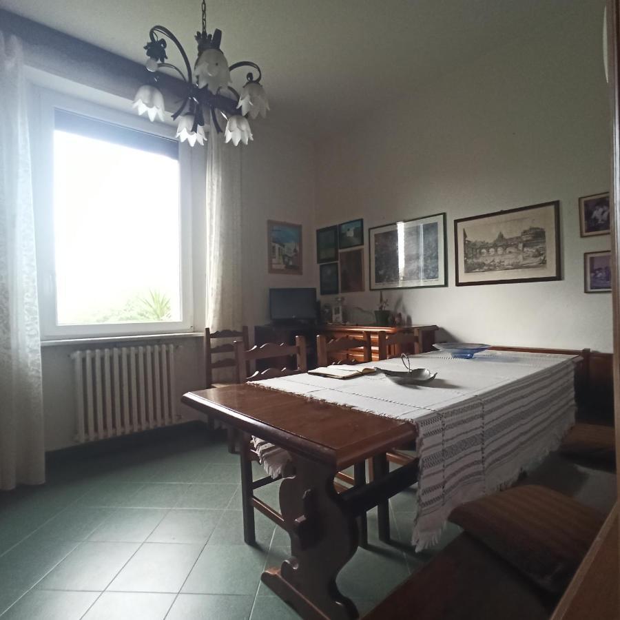 Вілла Casa Vincenzo 130 Mq Con Portico Ed Ingresso Esclusivo Dal Giardino Felino Екстер'єр фото