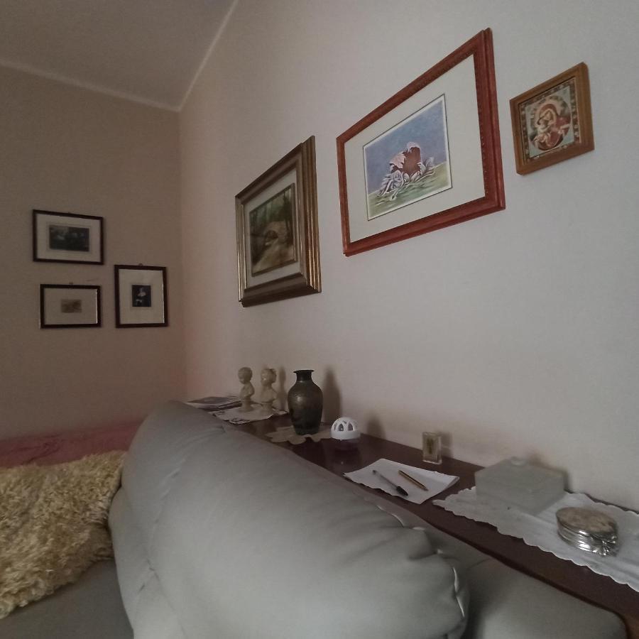 Вілла Casa Vincenzo 130 Mq Con Portico Ed Ingresso Esclusivo Dal Giardino Felino Екстер'єр фото